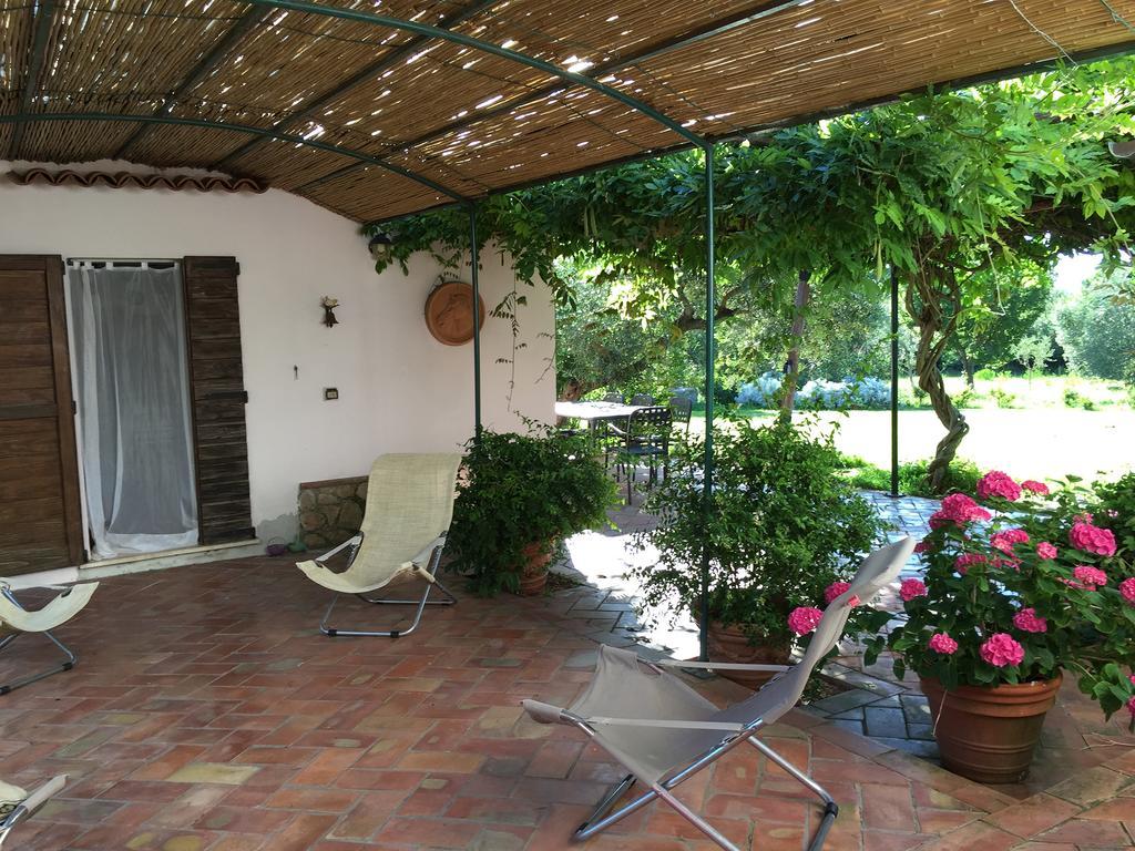 Gasthaus Casale Ai Poggi Orbetello Exterior foto