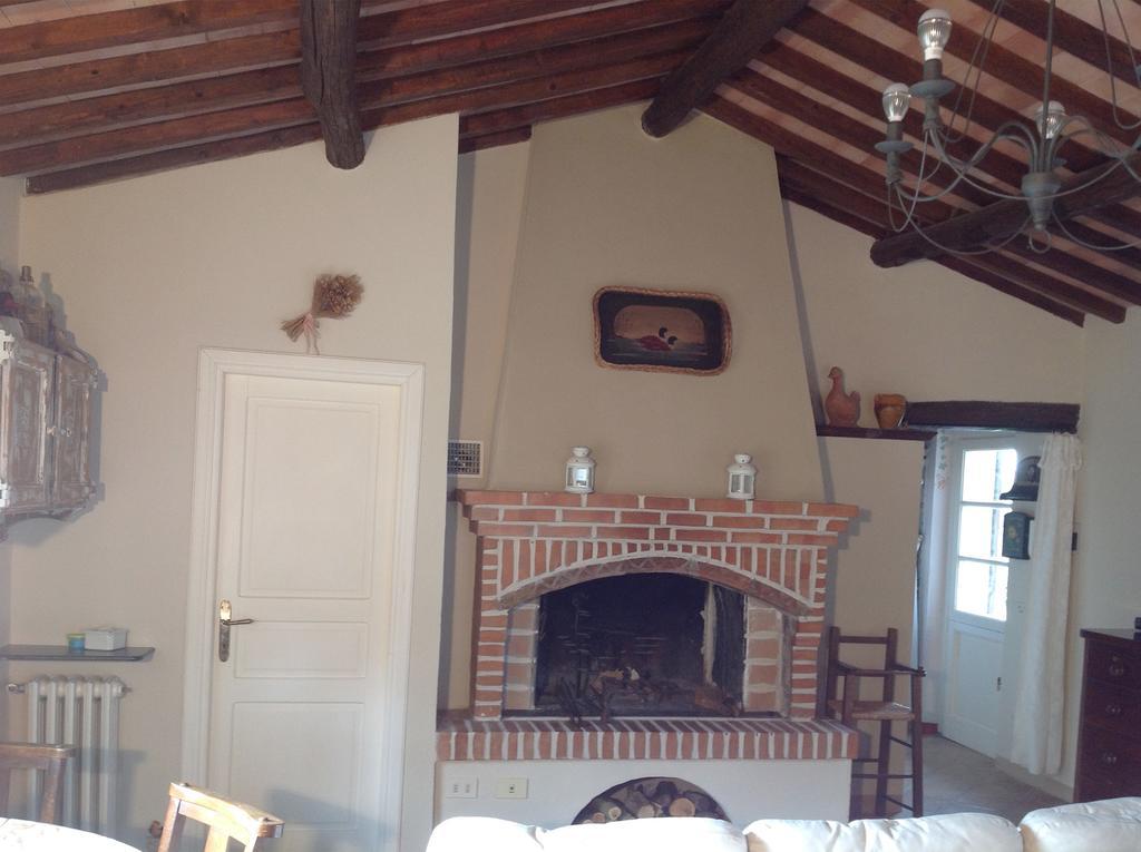 Gasthaus Casale Ai Poggi Orbetello Exterior foto