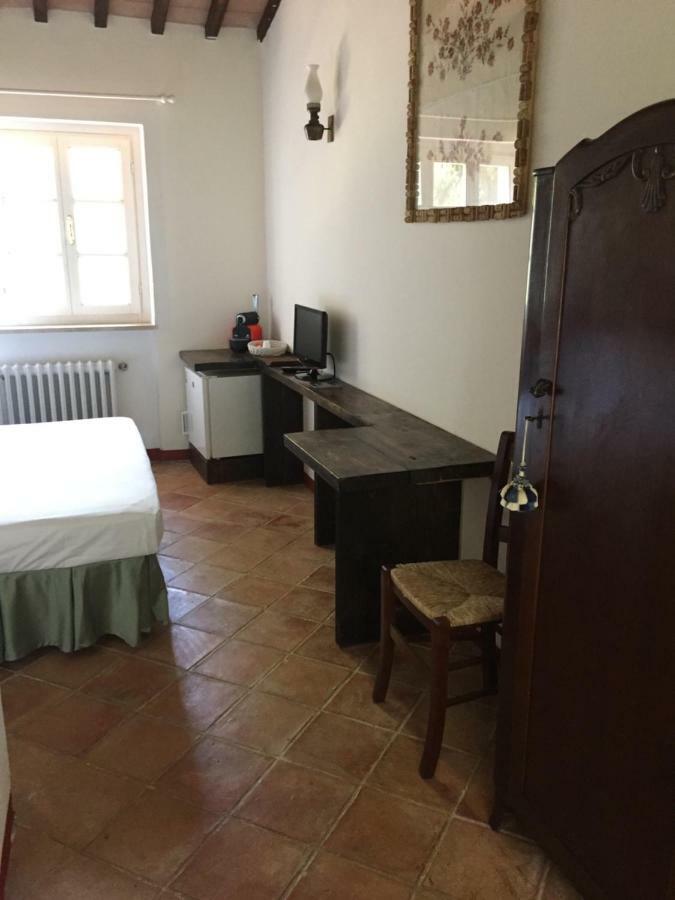 Gasthaus Casale Ai Poggi Orbetello Exterior foto